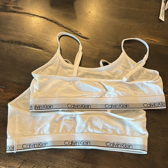Calvin Klein bra girls size M 7/8 EUC. - Picture 2 of 3